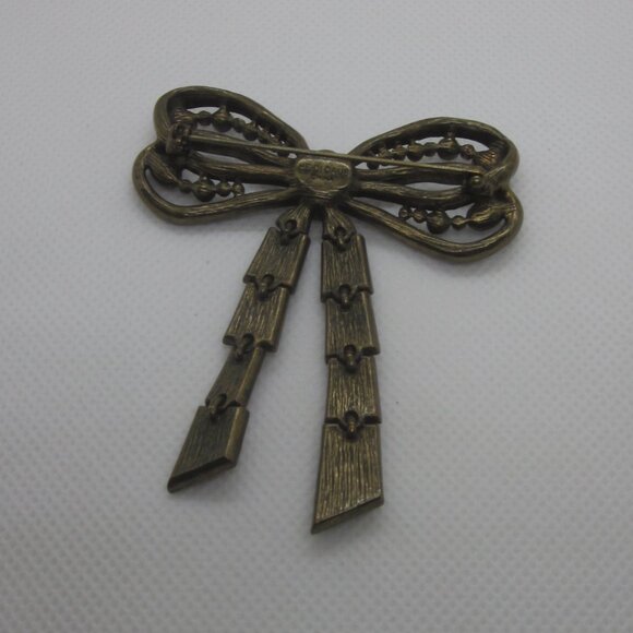 Heidi Daus Articulated Bow Brooch - Picture 2 of 4